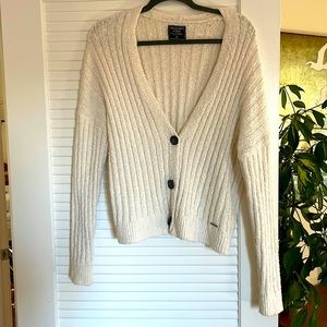 Abercrombie and Fitch cardigan